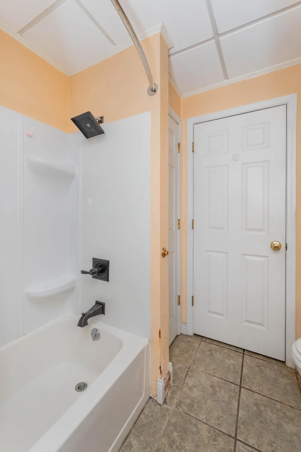 506 4th Avenue SW Valley City, ND 58072