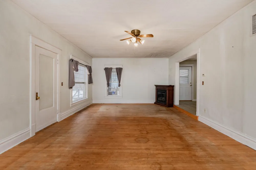 506 4th Avenue SW Valley City, ND 58072