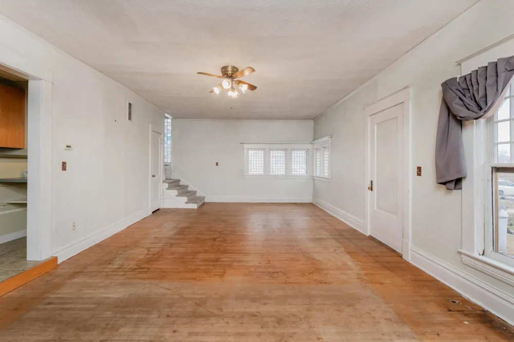 506 4th Avenue SW Valley City, ND 58072