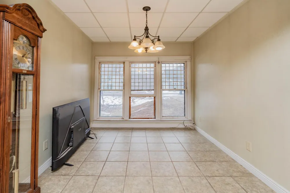 506 4th Avenue SW Valley City, ND 58072