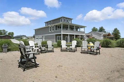 13 Beach Cove