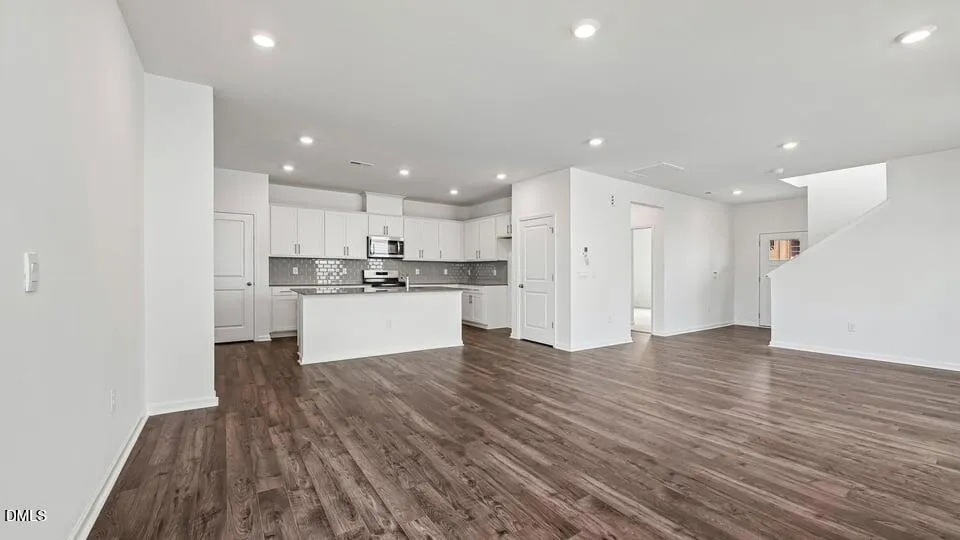733 James J Freeland Memorial Drive Hillsborough, NC 27278