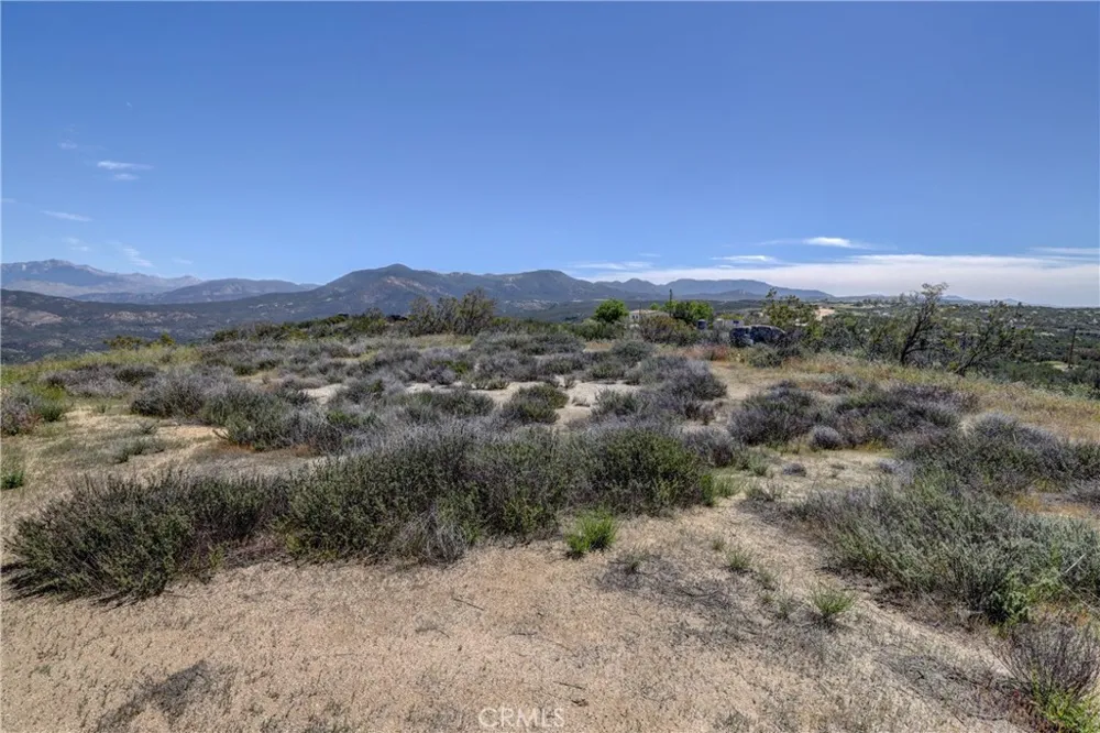 1 Oak Drive Hemet, CA 92544