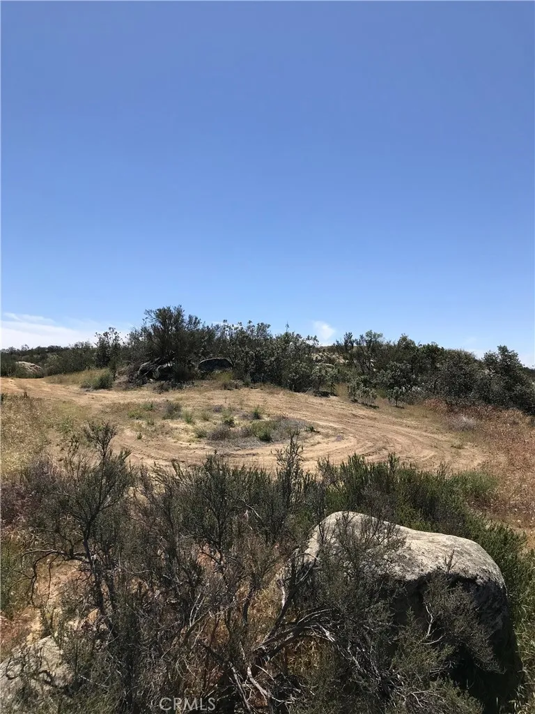 1 Oak Drive Hemet, CA 92544