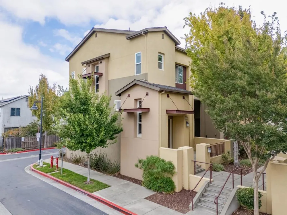 2872 10th Street San Pablo, CA 94806