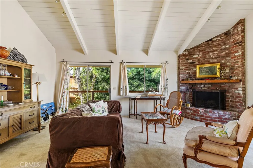 1909 Pineridge Cambria, CA 93428