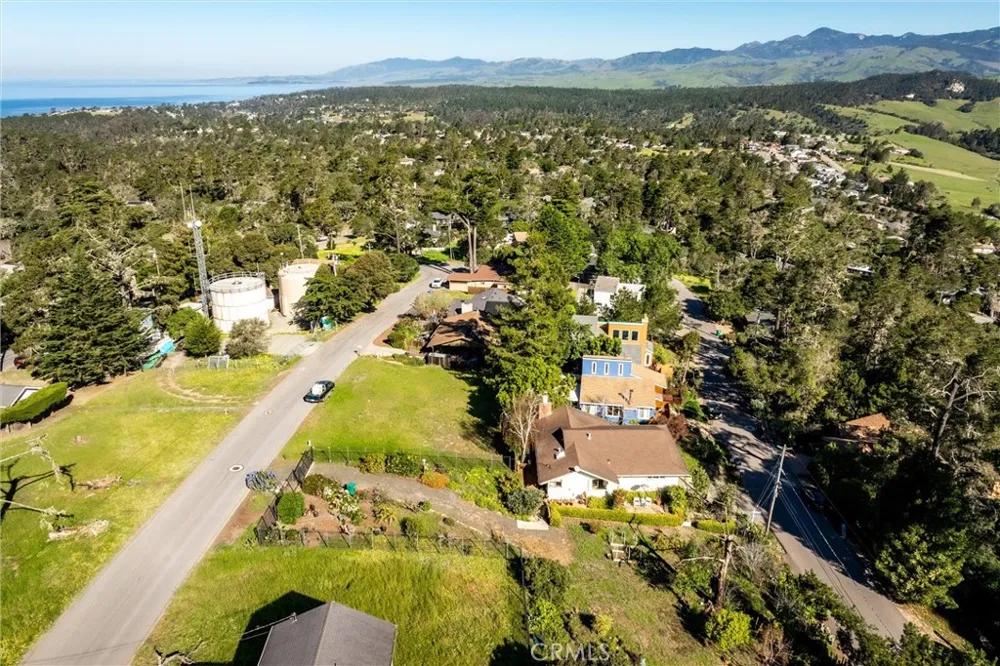 1909 Pineridge Cambria, CA 93428