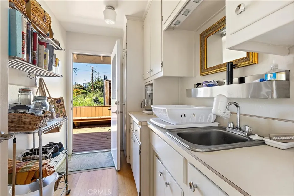1909 Pineridge Cambria, CA 93428