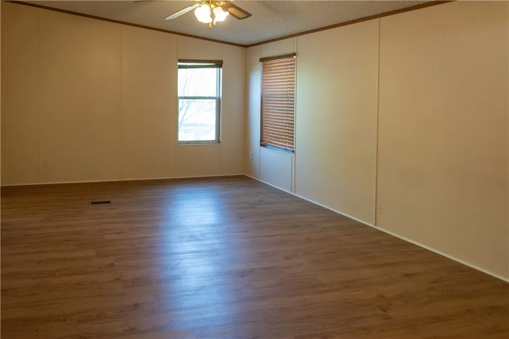 112 Baldwin Lake City, TX 78368
