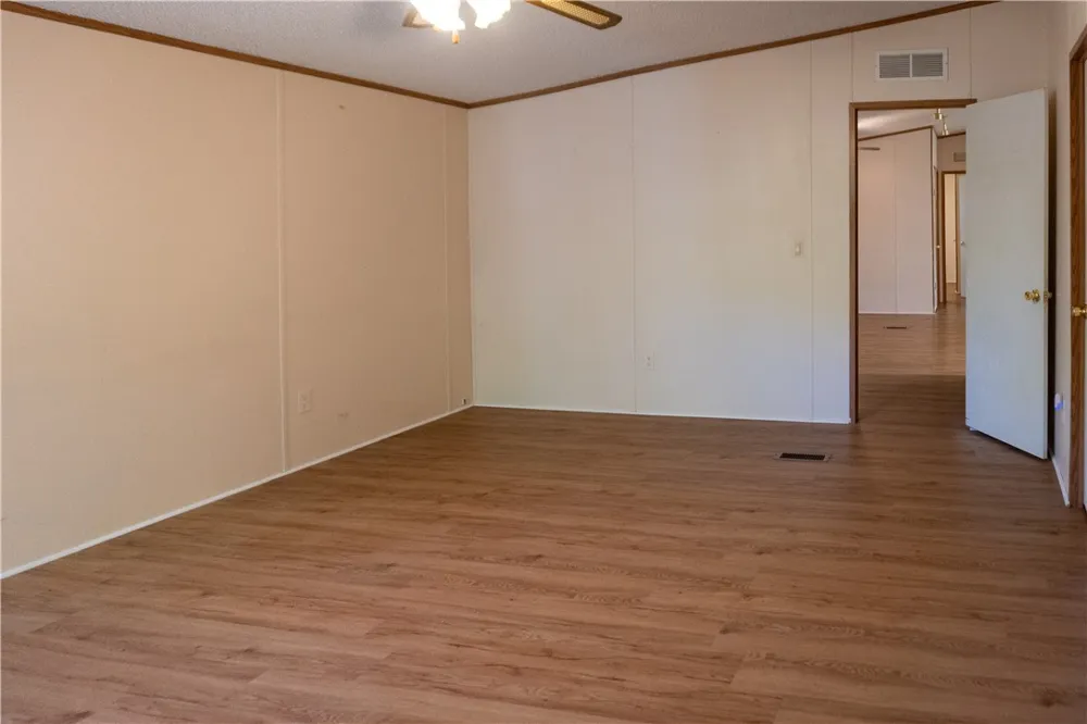 112 Baldwin Lake City, TX 78368