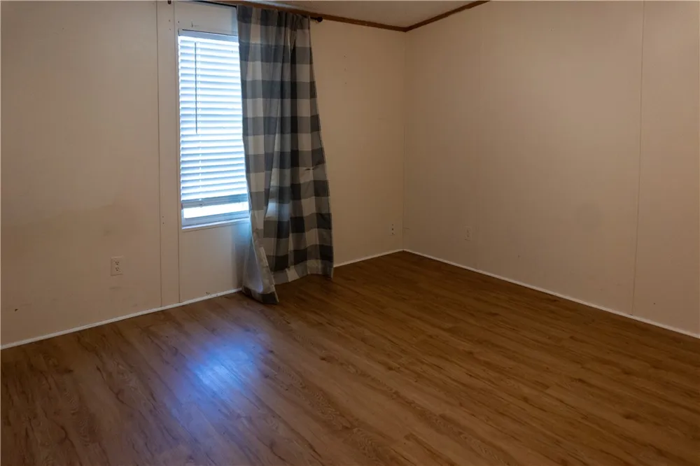 112 Baldwin Lake City, TX 78368