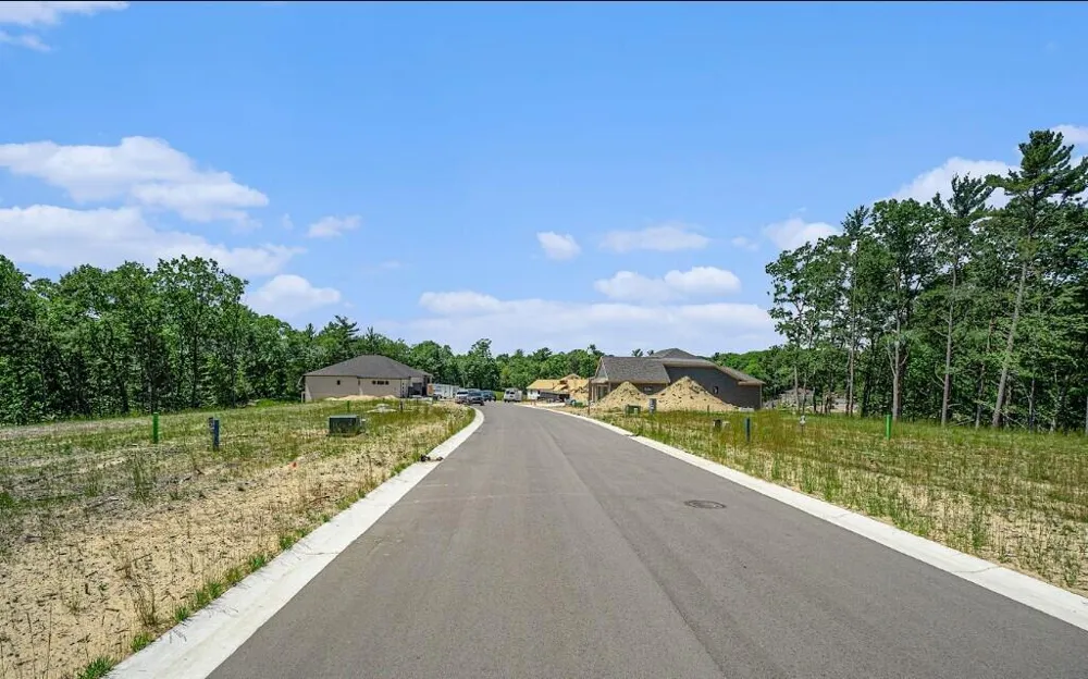 5 Duneside Trail Muskegon, MI 49441