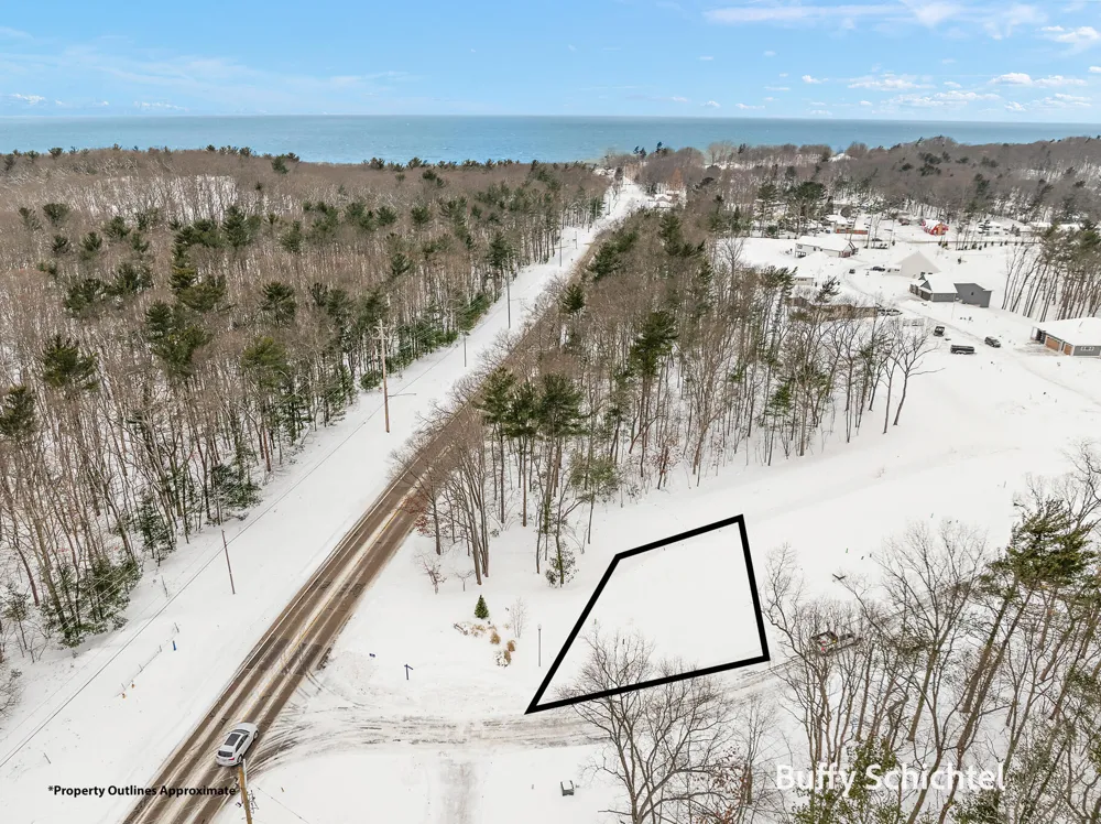 18 Duneside Trail Muskegon, MI 49441