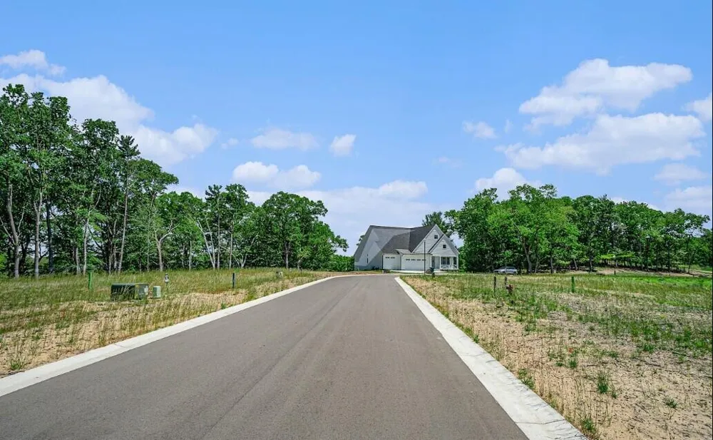 18 Duneside Trail Muskegon, MI 49441