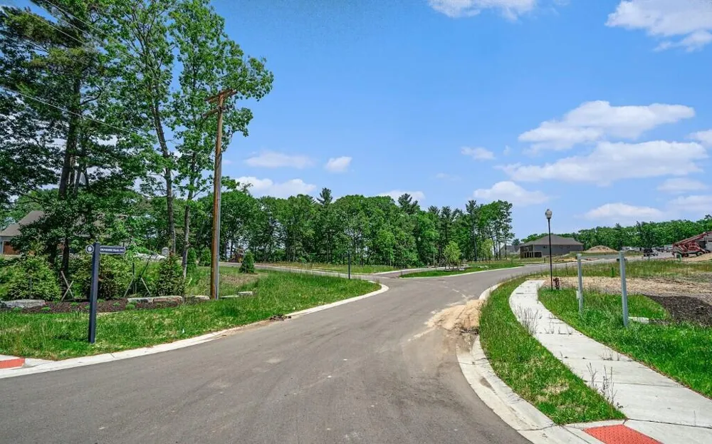 18 Duneside Trail Muskegon, MI 49441