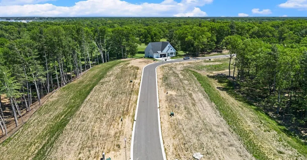 18 Duneside Trail Muskegon, MI 49441