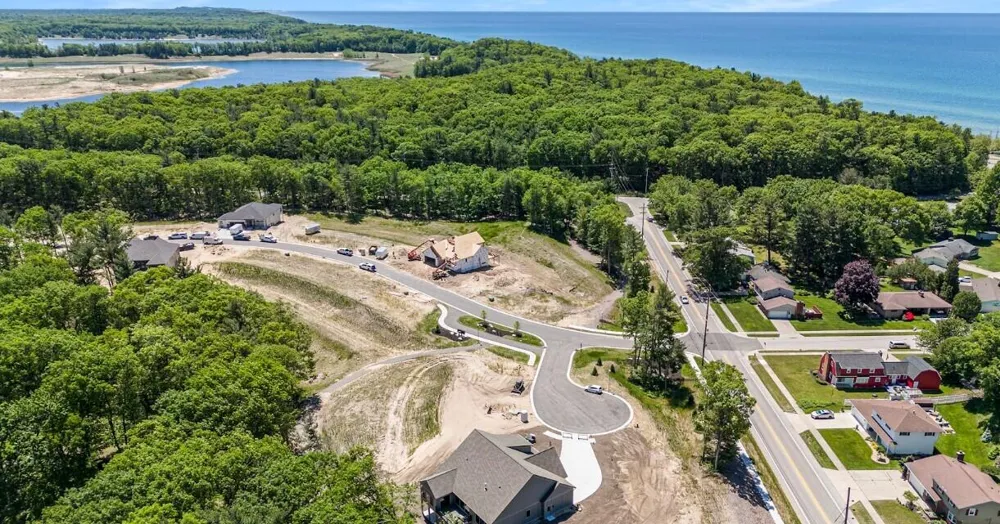 18 Duneside Trail Muskegon, MI 49441