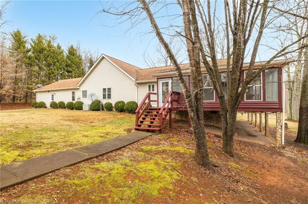 1259 Frank Joyce Road Sandy Ridge, NC 27046
