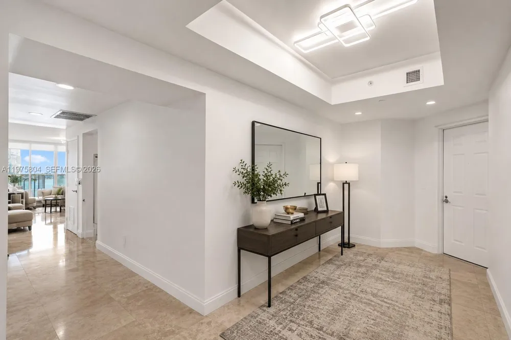 3330 NE 190th St #1212 Aventura, FL 33180