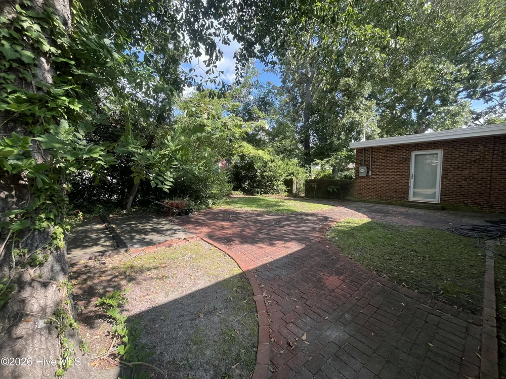 408 W 20th Street Lumberton, NC 28358