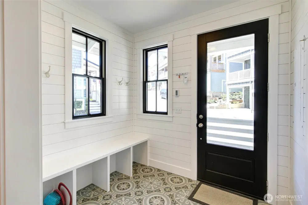 46 Seaside Lane Pacific Beach, WA 98571