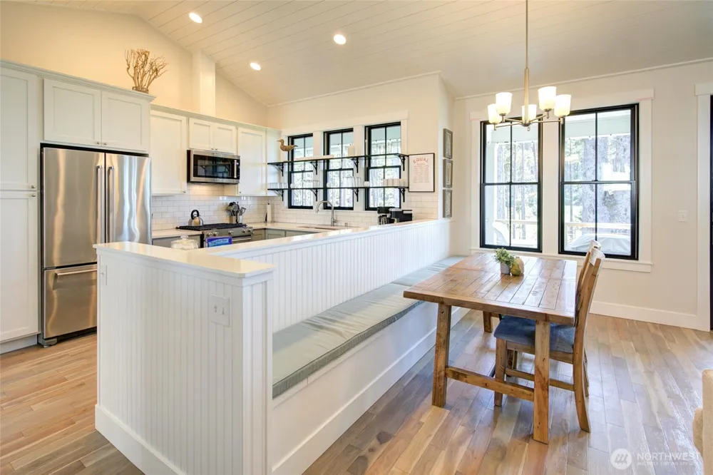 46 Seaside Lane Pacific Beach, WA 98571