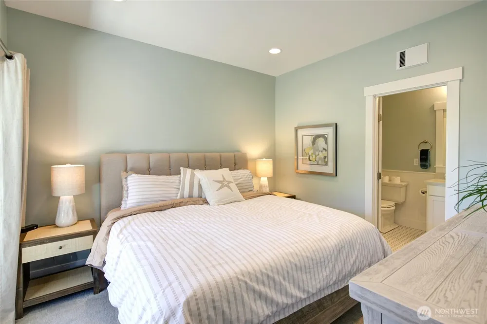 46 Seaside Lane Pacific Beach, WA 98571