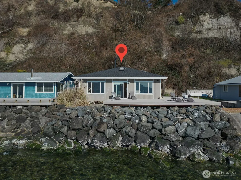 26 H South Beach Drive Hat Island, WA 98206