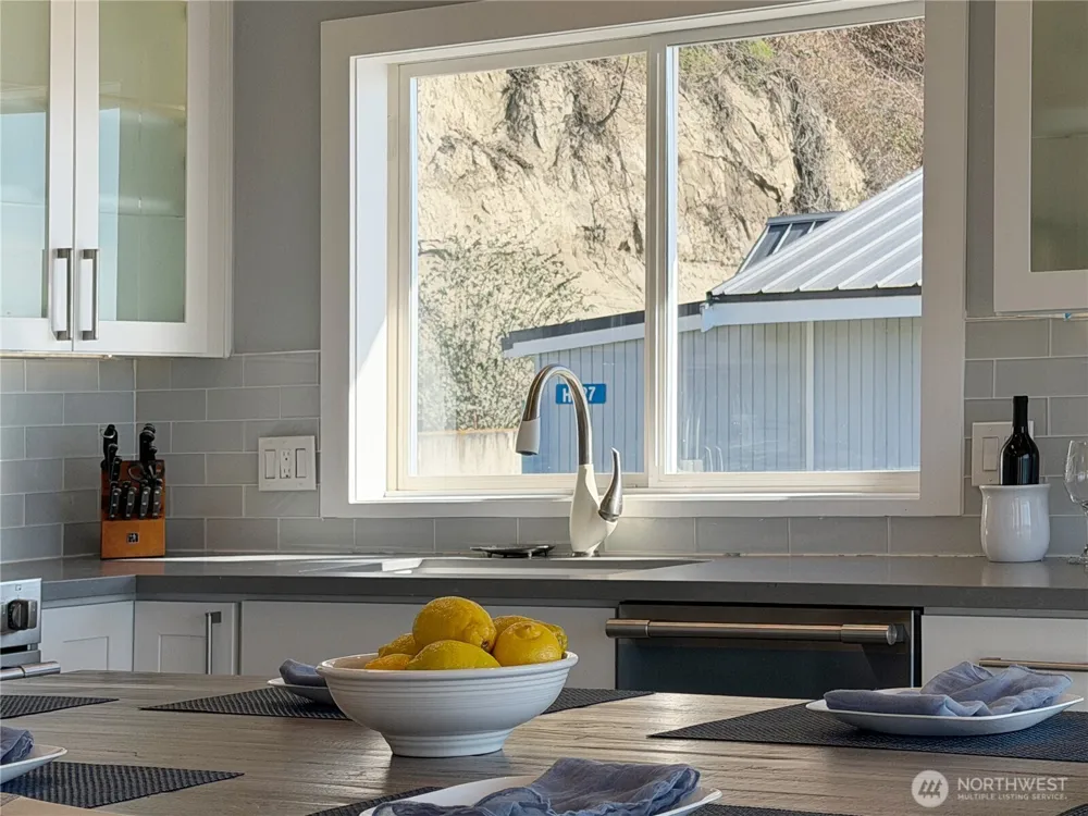26 H South Beach Drive Hat Island, WA 98206