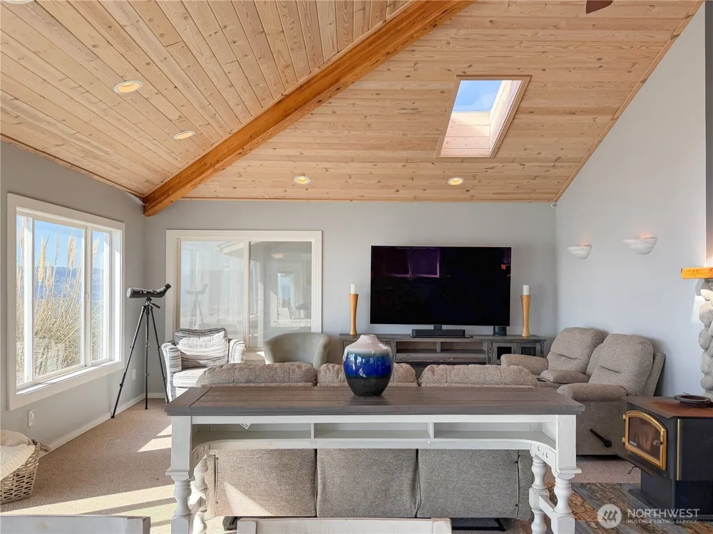 26 H South Beach Drive Hat Island, WA 98206