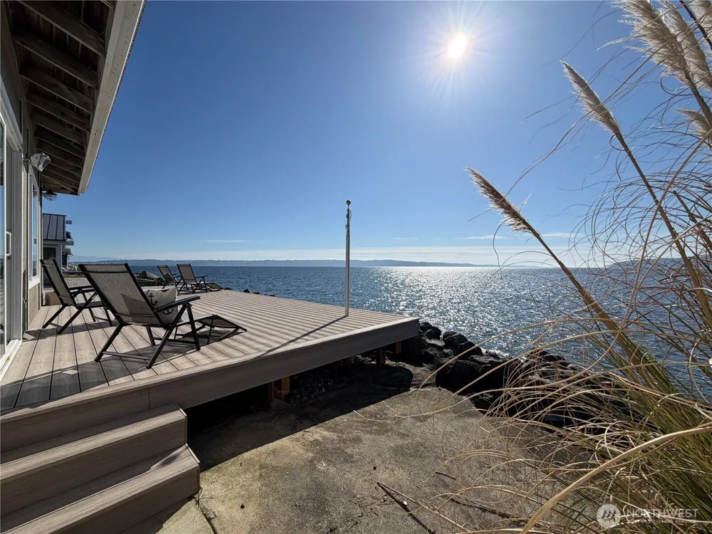 26 H South Beach Drive Hat Island, WA 98206