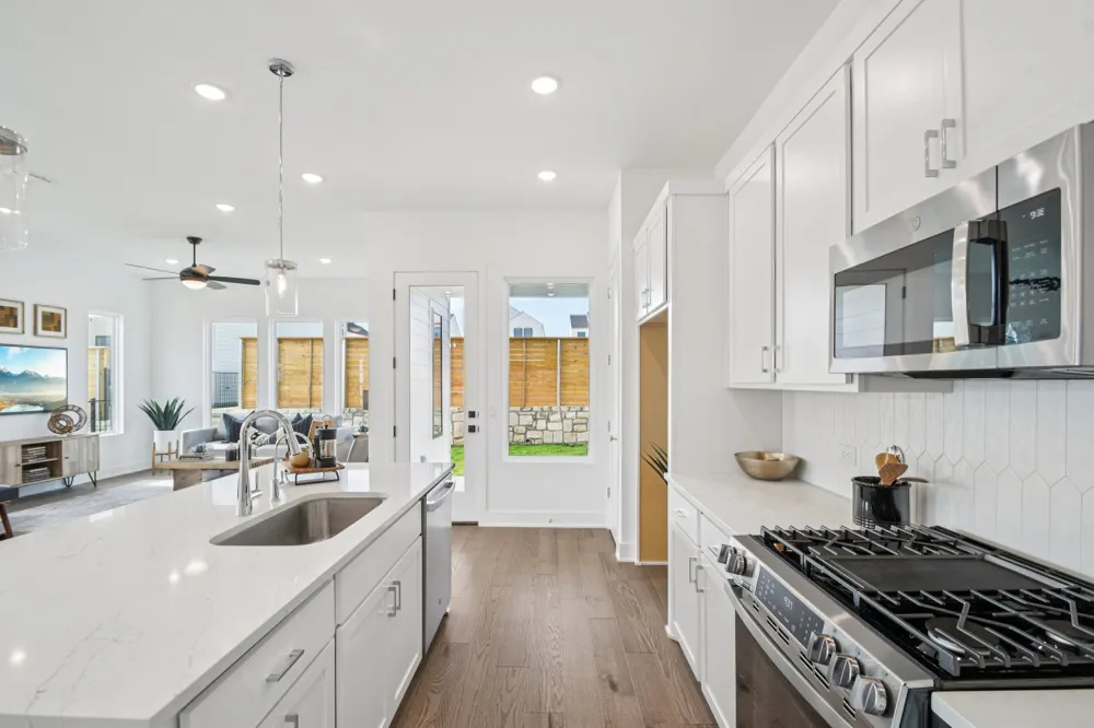 1302 Rambling Rose Road Austin, TX 78745