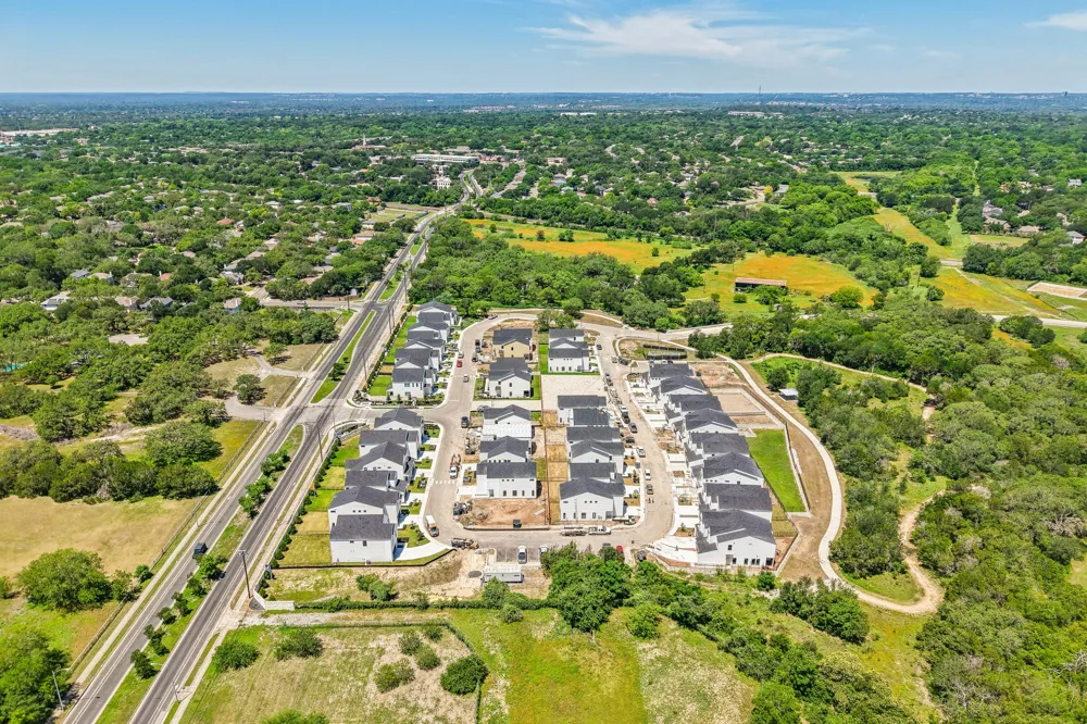 1302 Rambling Rose Road Austin, TX 78745