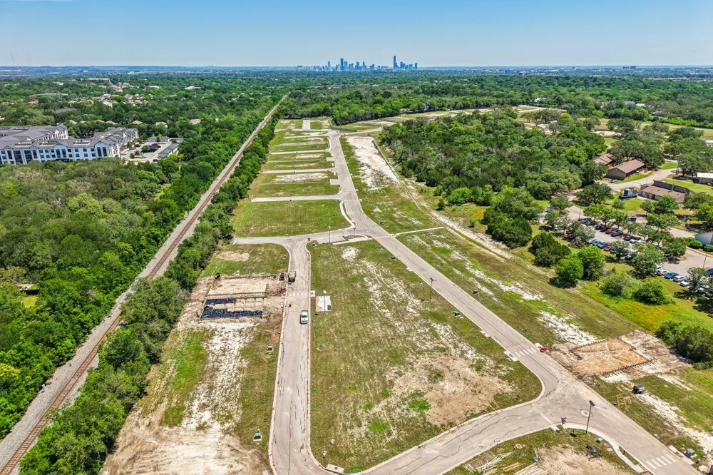 1302 Rambling Rose Road Austin, TX 78745