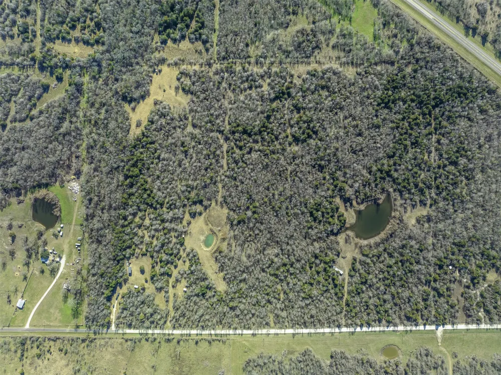 4 County Road 386 Groesbeck, TX 76642