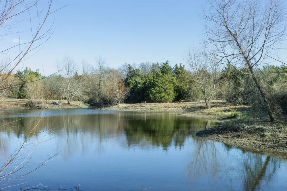 4 County Road 386 Groesbeck, TX 76642