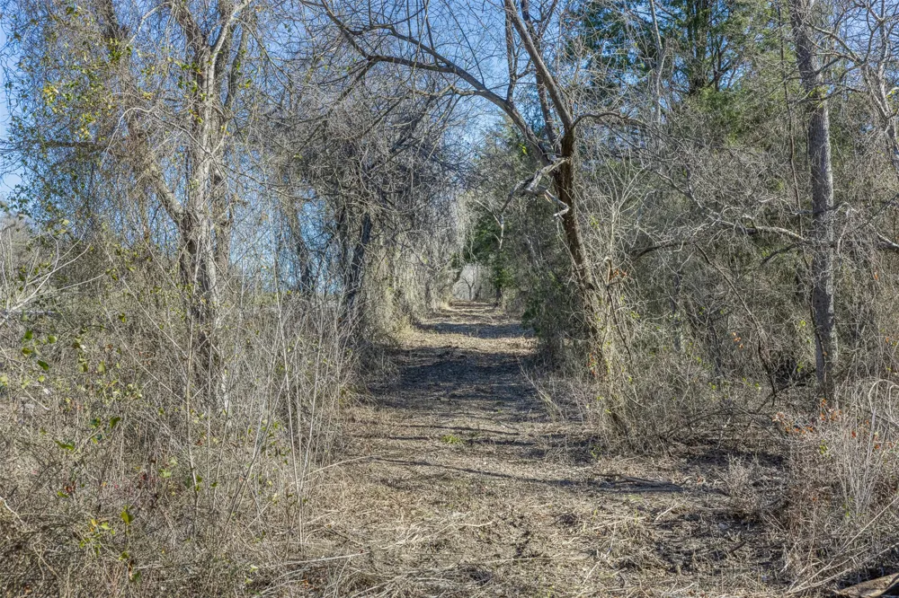 4 County Road 386 Groesbeck, TX 76642