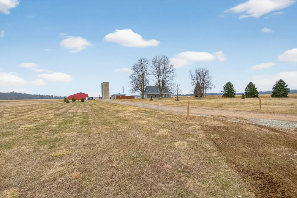 8700 E Mosherville Road Horton, MI 49246