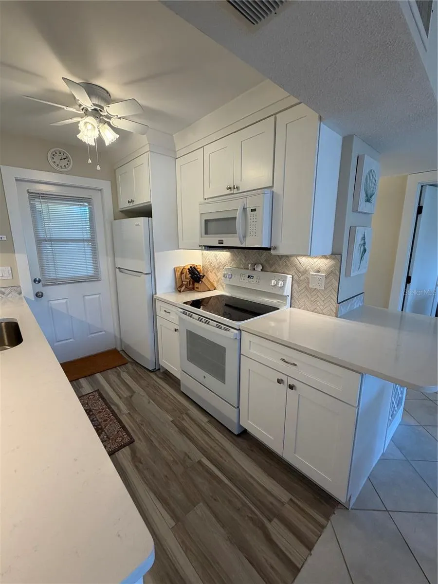 3808 GULF OF MEXICO DRIVE #E105 Longboat Key, FL 34228
