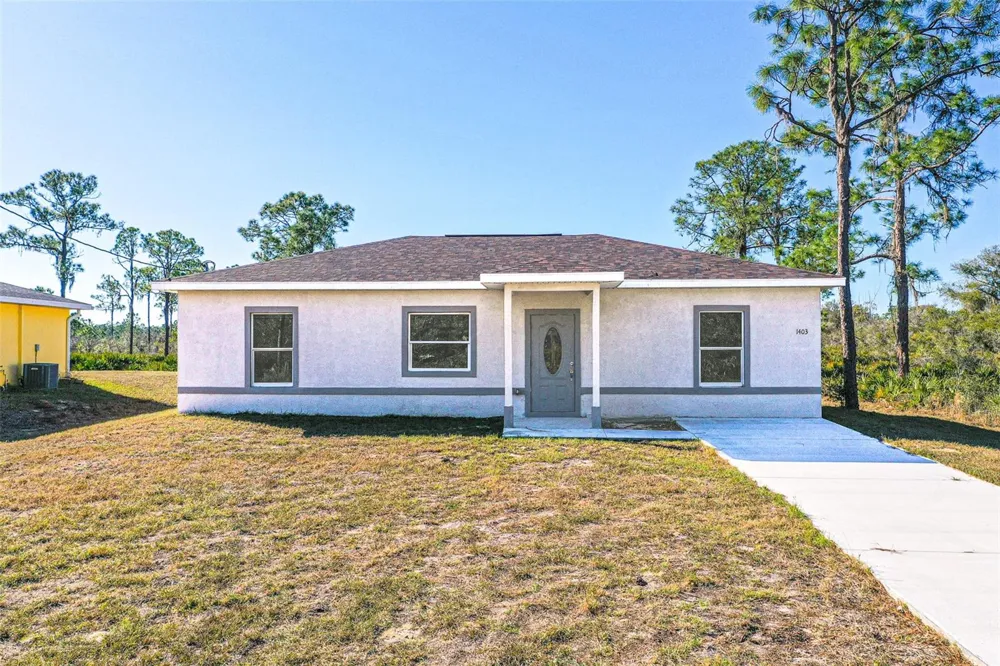 1403 BITTERSWEET STREET Lake Placid, FL 33852
