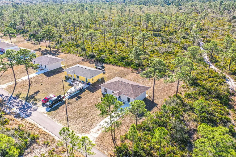 1403 BITTERSWEET STREET Lake Placid, FL 33852
