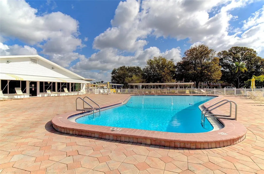 5920 18TH STREET #8 St Petersburg, FL 33714