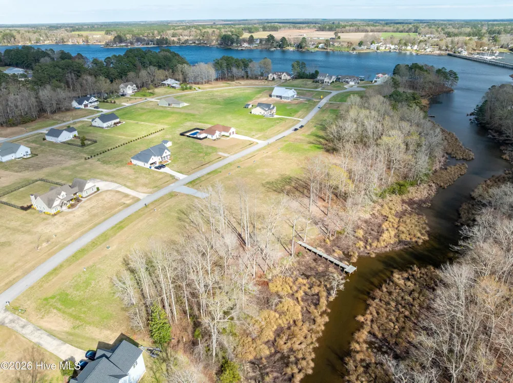 76 Bridgewater Drive S Bath, NC 27808