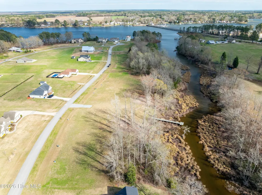 76 Bridgewater Drive S Bath, NC 27808