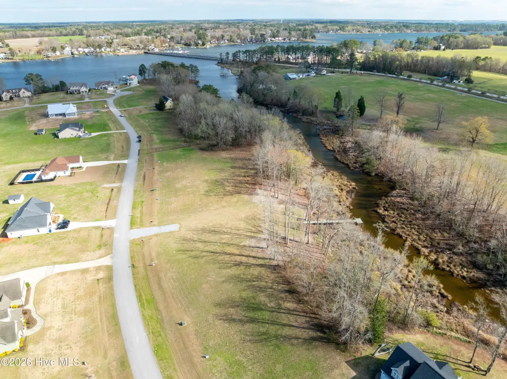 76 Bridgewater Drive S Bath, NC 27808