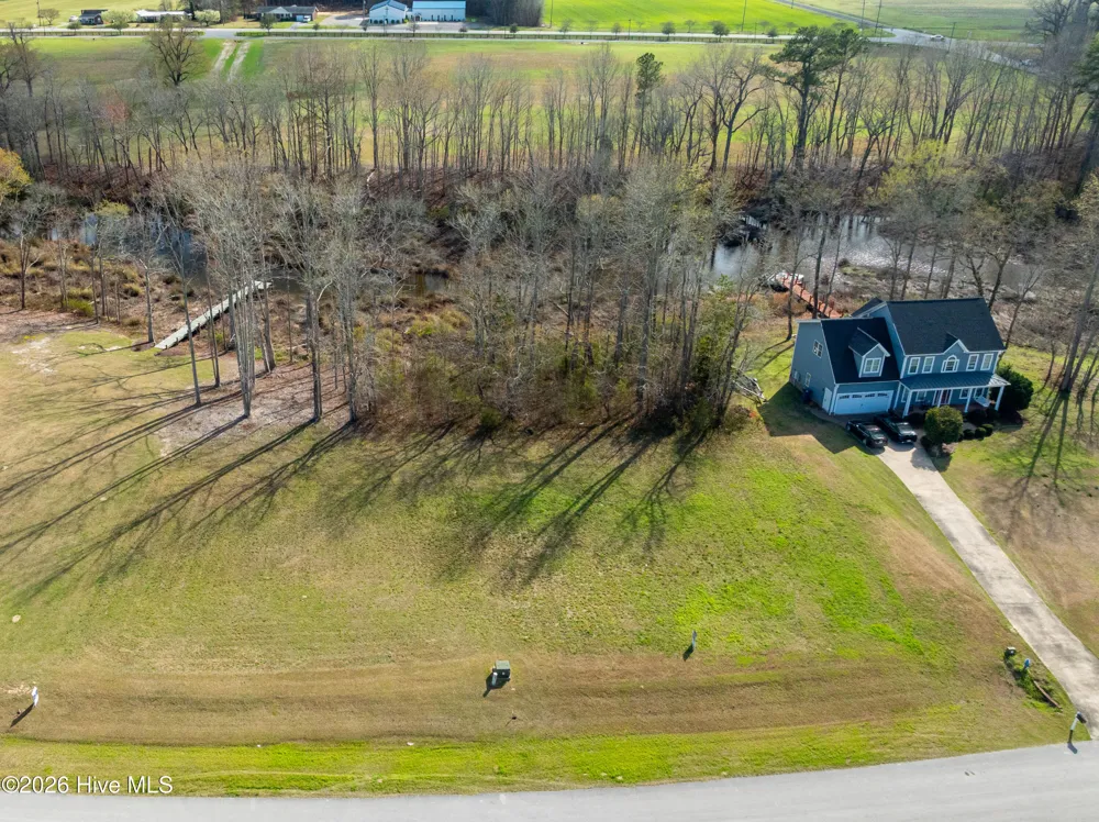 76 Bridgewater Drive S Bath, NC 27808