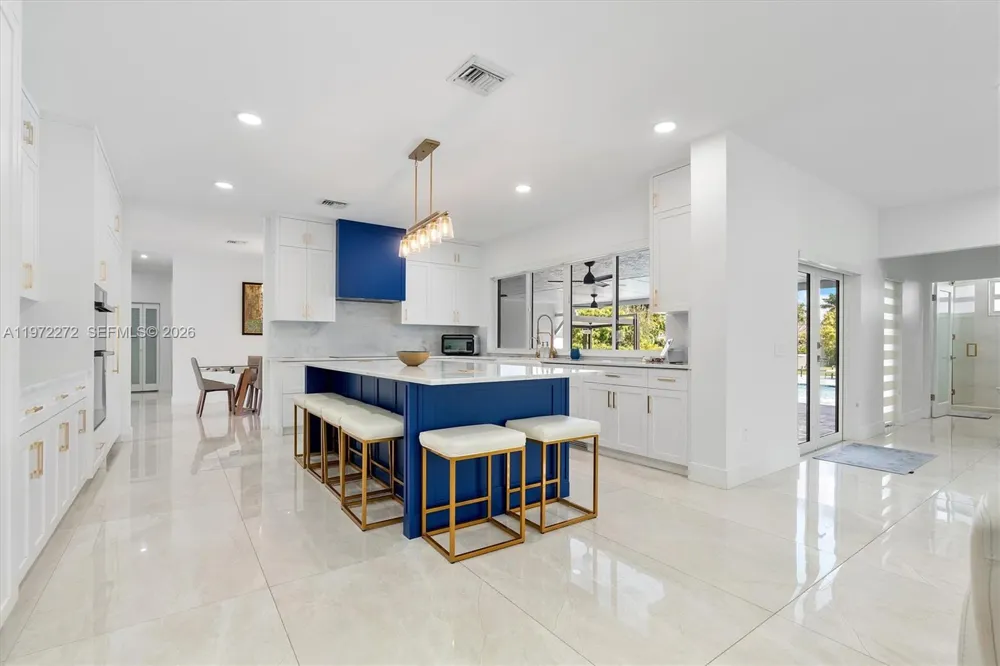 135 SW 125th Ave Miami, FL 33184