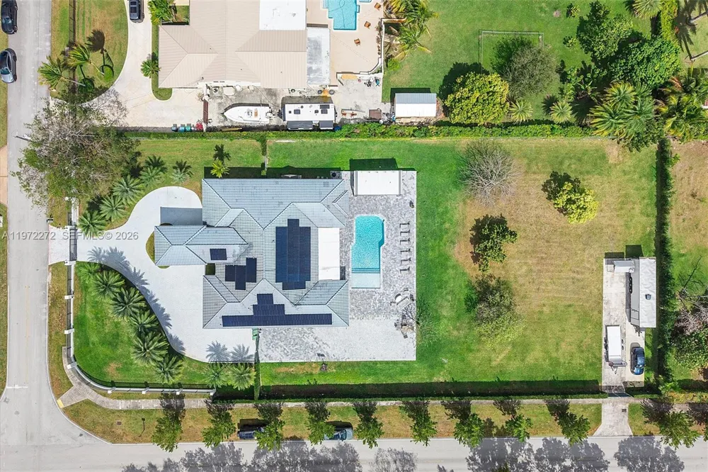 135 SW 125th Ave Miami, FL 33184