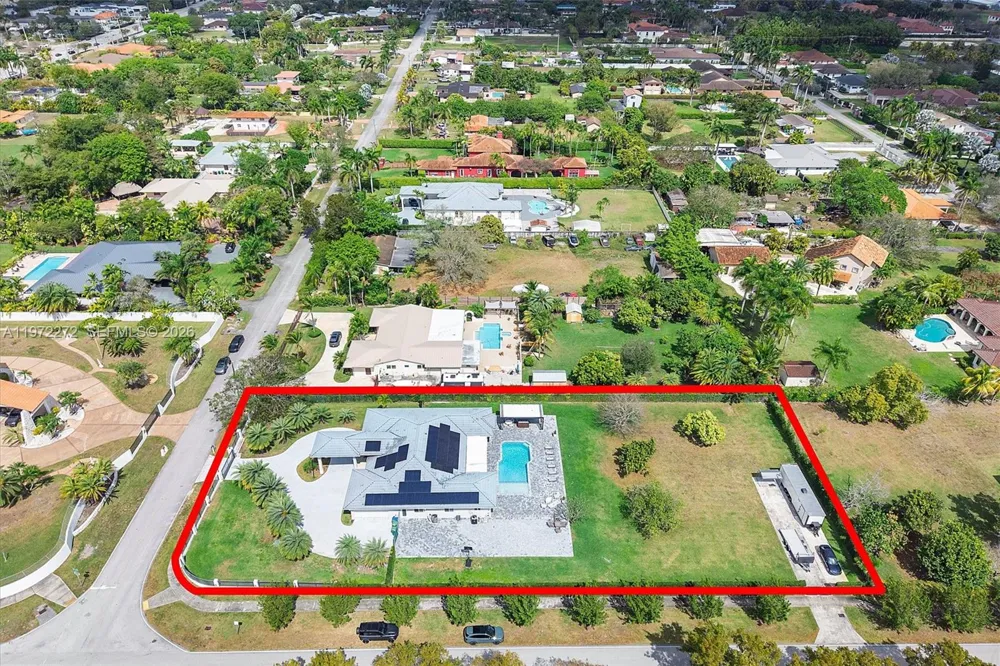 135 SW 125th Ave Miami, FL 33184