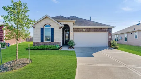 2003 Domeniko Drive